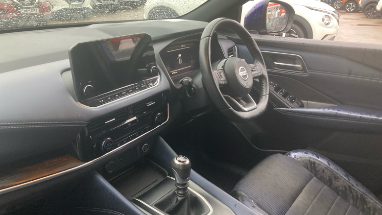 Nissan Qashqai 1.3 DiG-T MH Tekna 5dr Petrol Hatchback